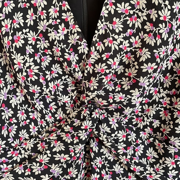 Diane Von Forstenberg 100% silk chiffon blouse top. Just last season. 10. NWT - Picture 6 of 11